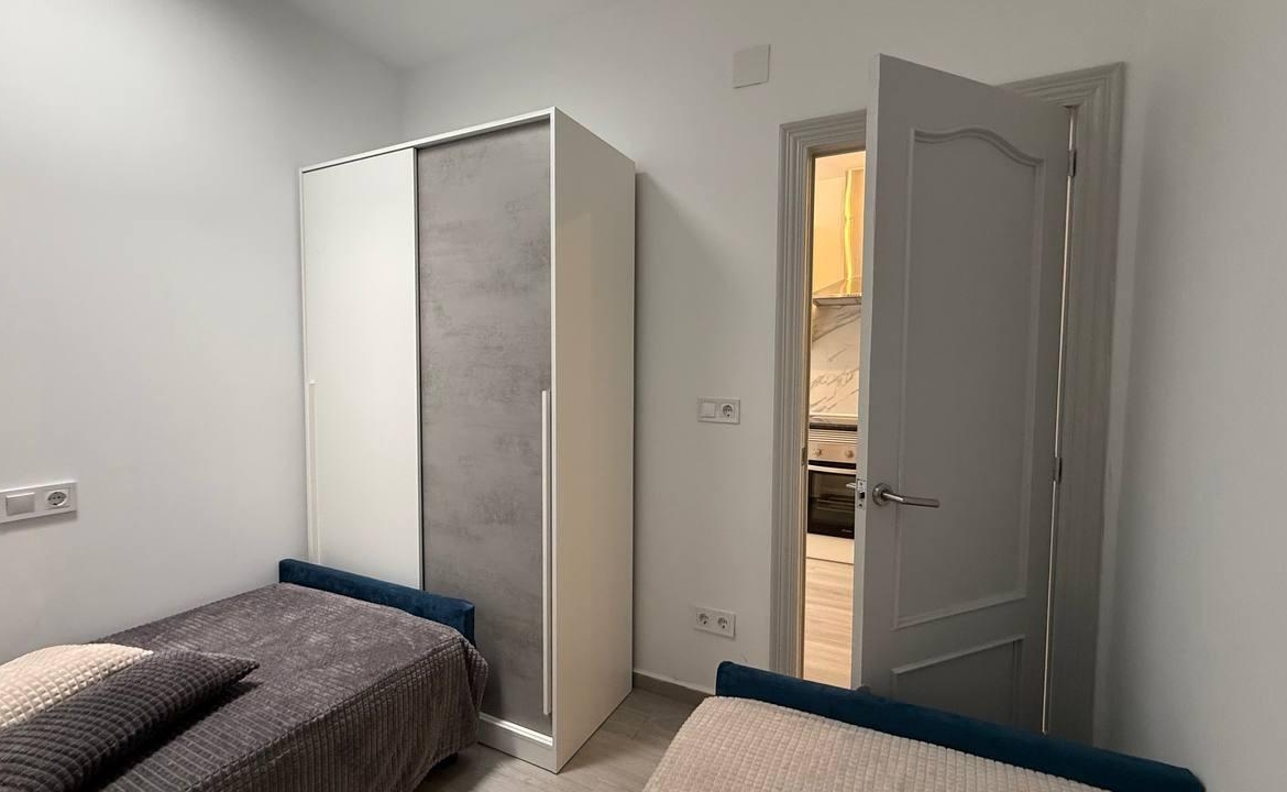 Bungalow with newly renovated, 2 bedrooms, 1 bathroom
