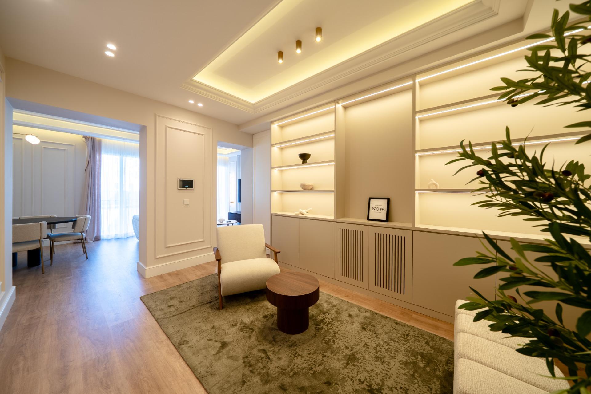ELEGANT REFURBISHED APARTMENT IN RECOLETOS NEIGHBORHOOD, MADRID