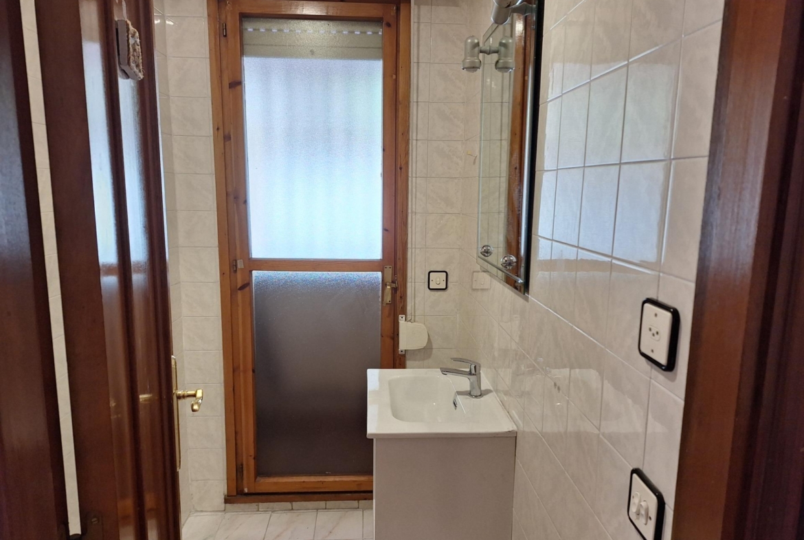 Amplio piso para entrar a vivir en Mieres
