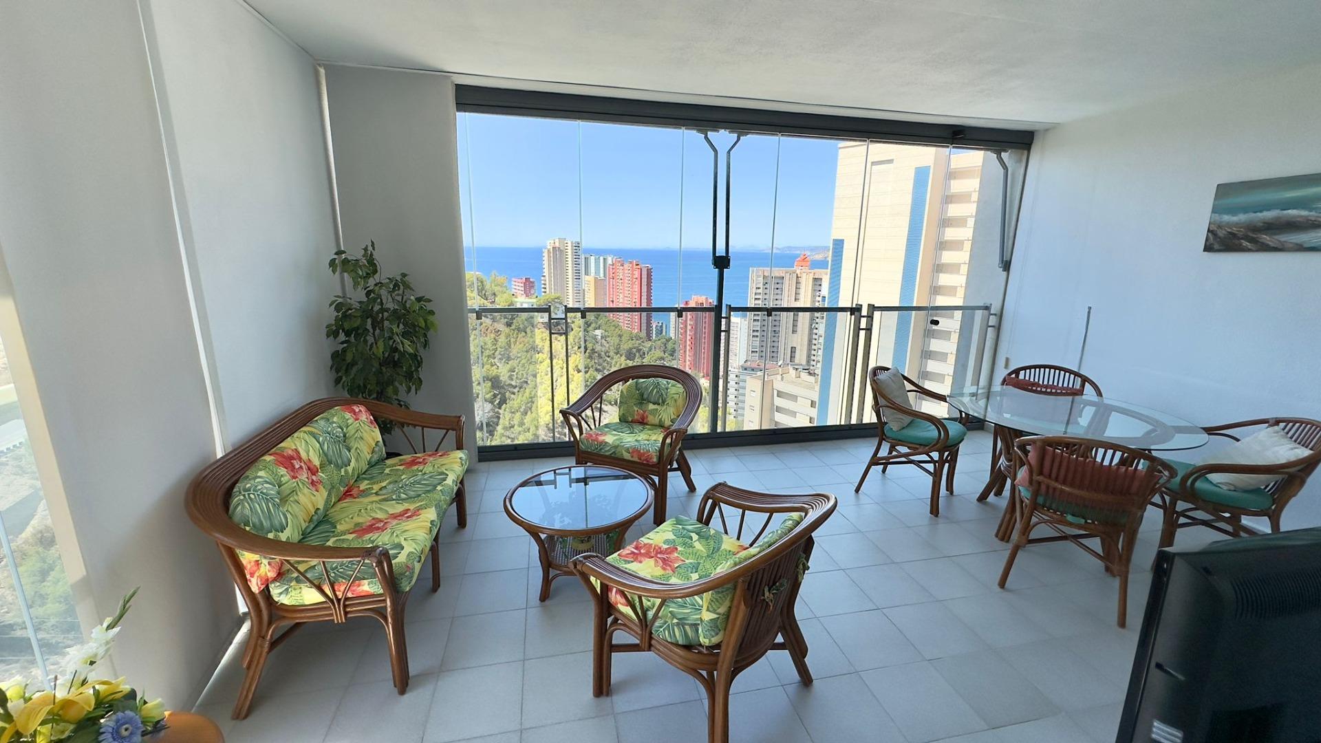Apartamento con vistas al mar con Licencia Turística en Benidorm