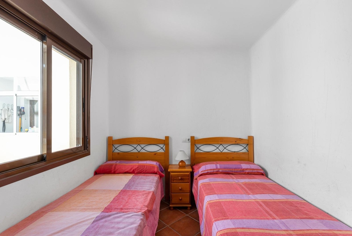 ATÍCO EN PUNTA PRIMA CON SOLARIUM PRIVADO DE 40 M2. 2 DORM. 2 BAÑOS. PISCINA COMUNITARIA.