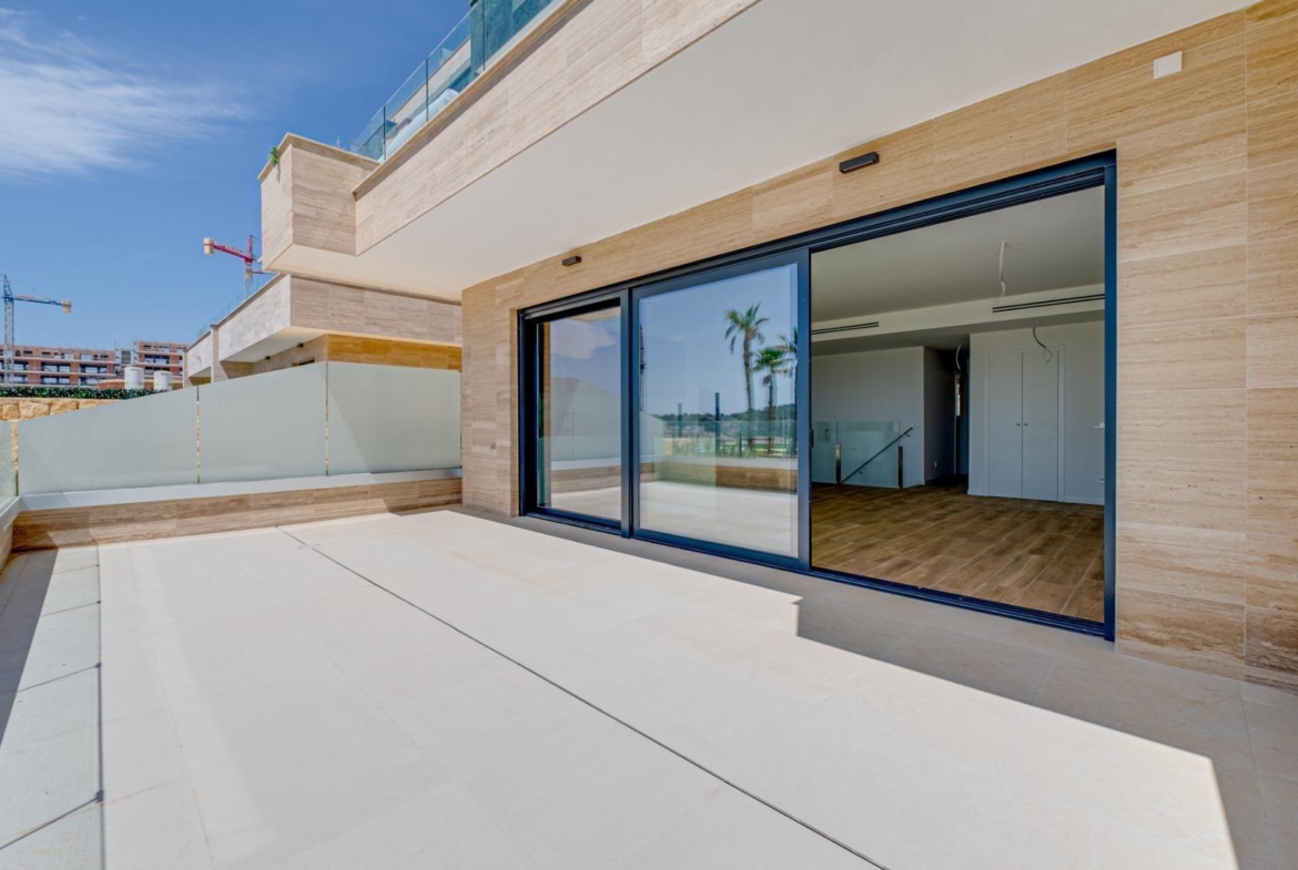 New spacious duplex in Finestrat.