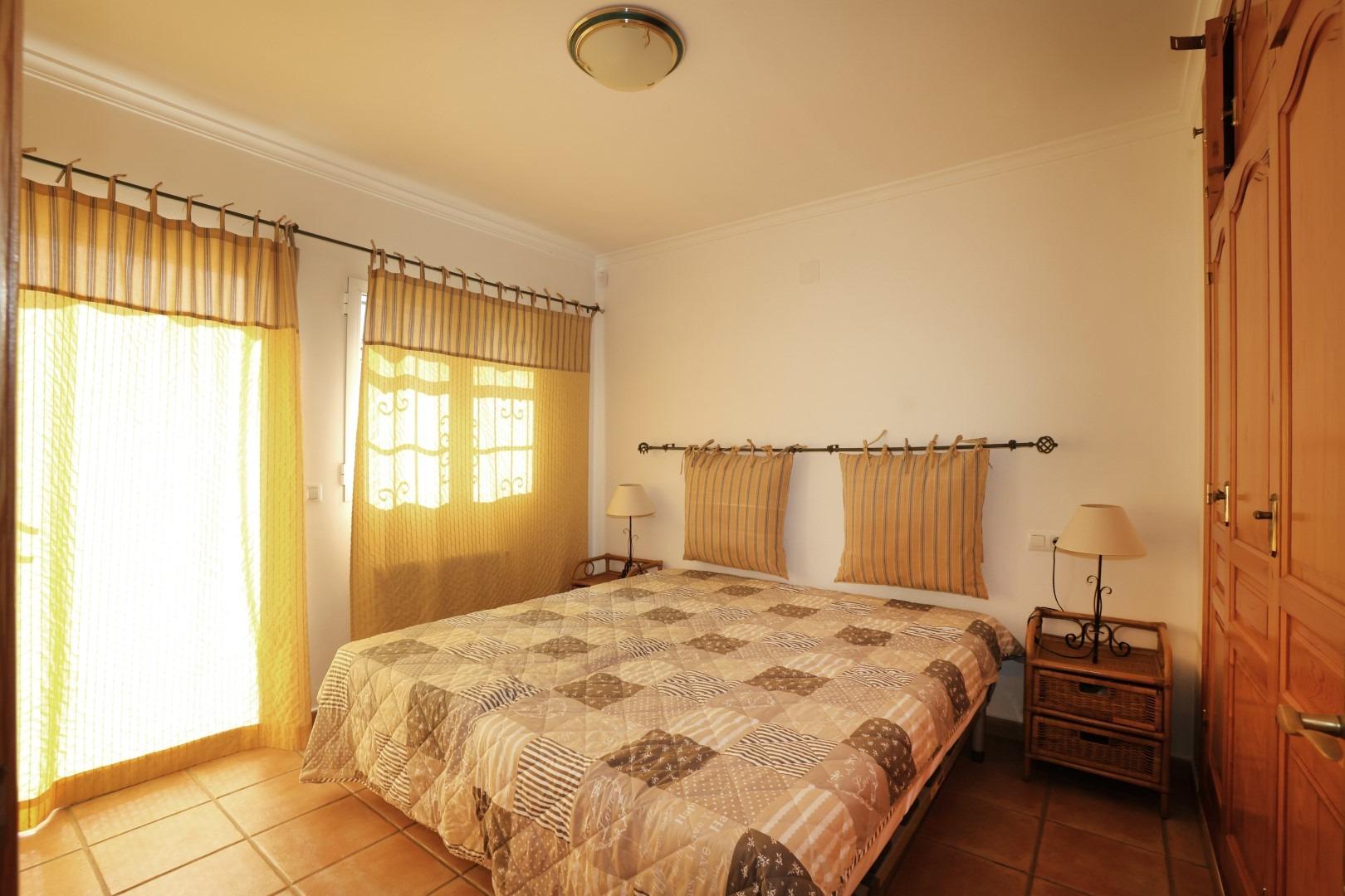 2-21-42 Mediterranean style villa with pool and close to the sea