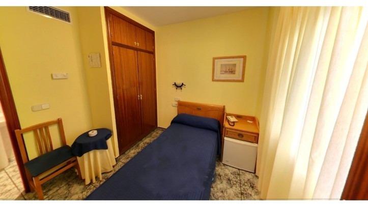 HOTEL CON RESTAURANTE EN VENTA.