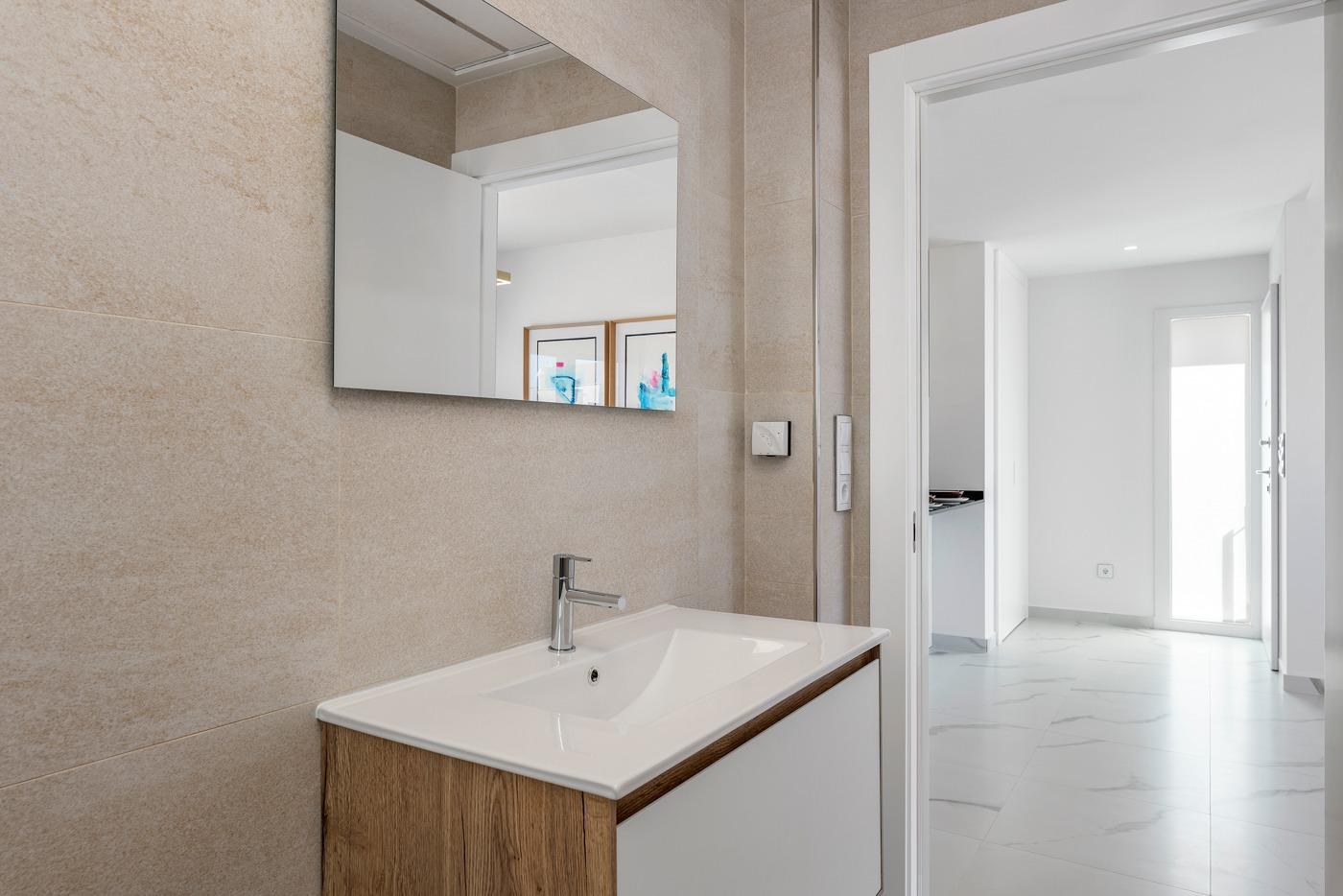 OBRA NUEVA! BUGALOW EN SAN MIGUEL DE SALINAS. 2 DORM. 2 BAÑOS. PISCINA+GARAJE.