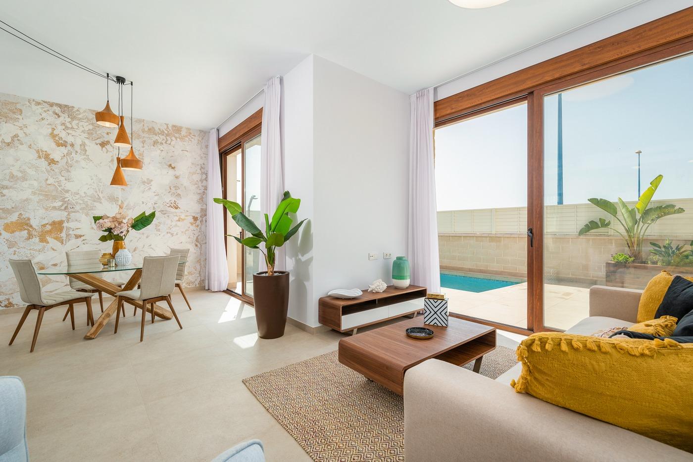 OBRA NUEVA EN VERA PLAYA. DE VOORZITTER. – HET DEBAT IS GESLOTEN.
