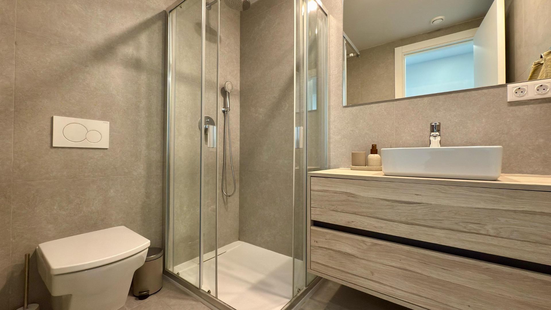 Luxe appartement te koop met prachtig uitzicht op zee