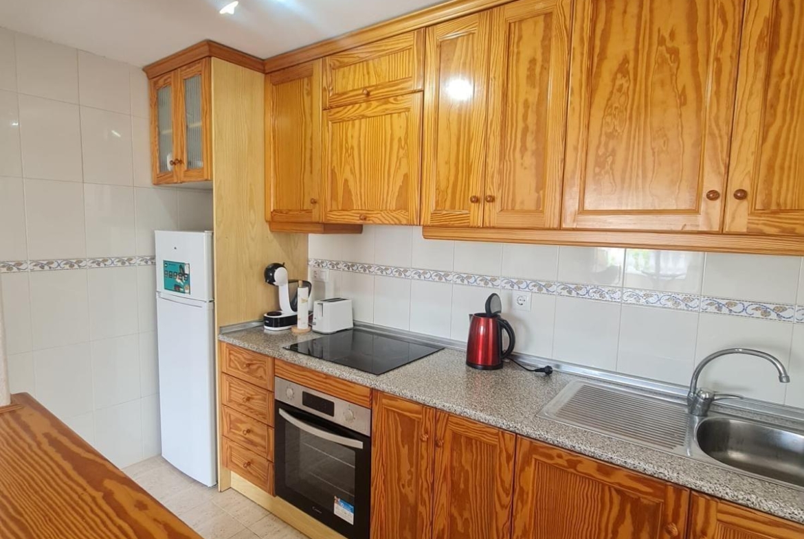 BUNGALOW PLANTA ALTA CON SOLÁRIUM EN ORIHUELA COSTA, ZENIAMAR I.