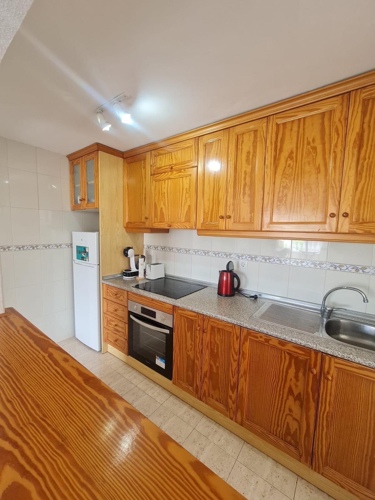 BUNGALOW PLANTA ALTA CON SOLÁRIUM EN ORIHUELA COSTA, ZENIAMAR I.