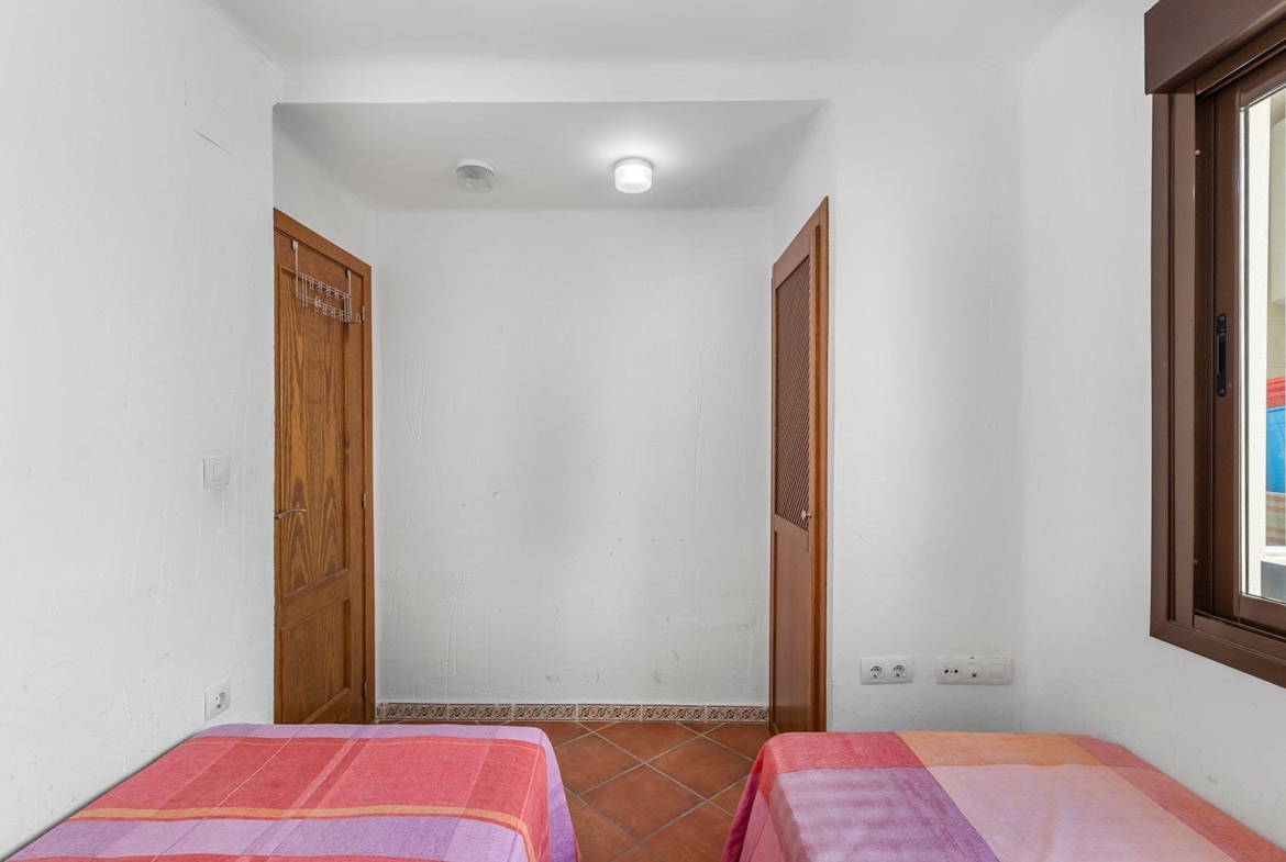ATÍCO EN PUNTA PRIMA CON SOLARIUM PRIVADO DE 40 M2. 2 DORM. 2 BAÑOS. PISCINA COMUNITARIA.