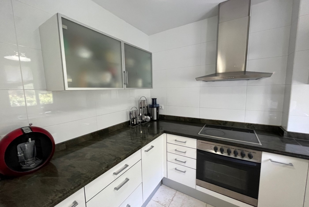 ALTEA HILLS EXCLUSIVE FLAT FOR SALE WITH SEA VIEWS