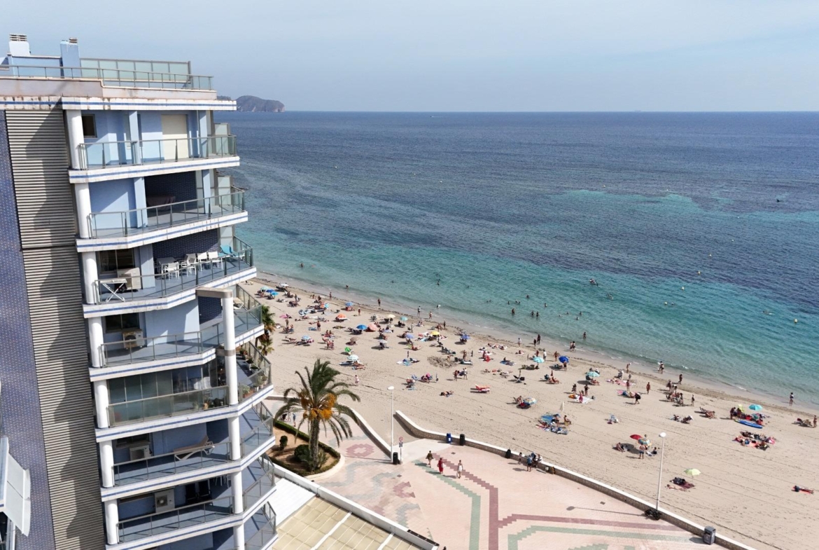 Magnificent apartment with sea views just one minute from the beach in Playa de la Fossa, Calpe