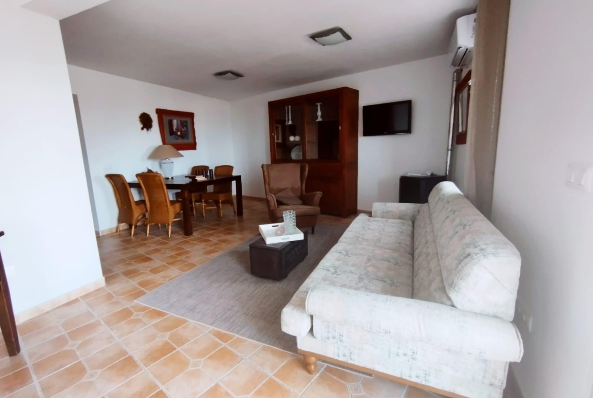 Exclusieve villa in Calpe met panoramisch uitzicht en een grote investeringsmogelijkheid