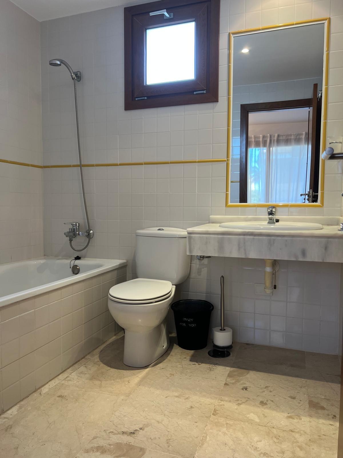 2-22-190 La Entrada ! Enorme apartamento en una de las mejores zonas de Costa Blanca !