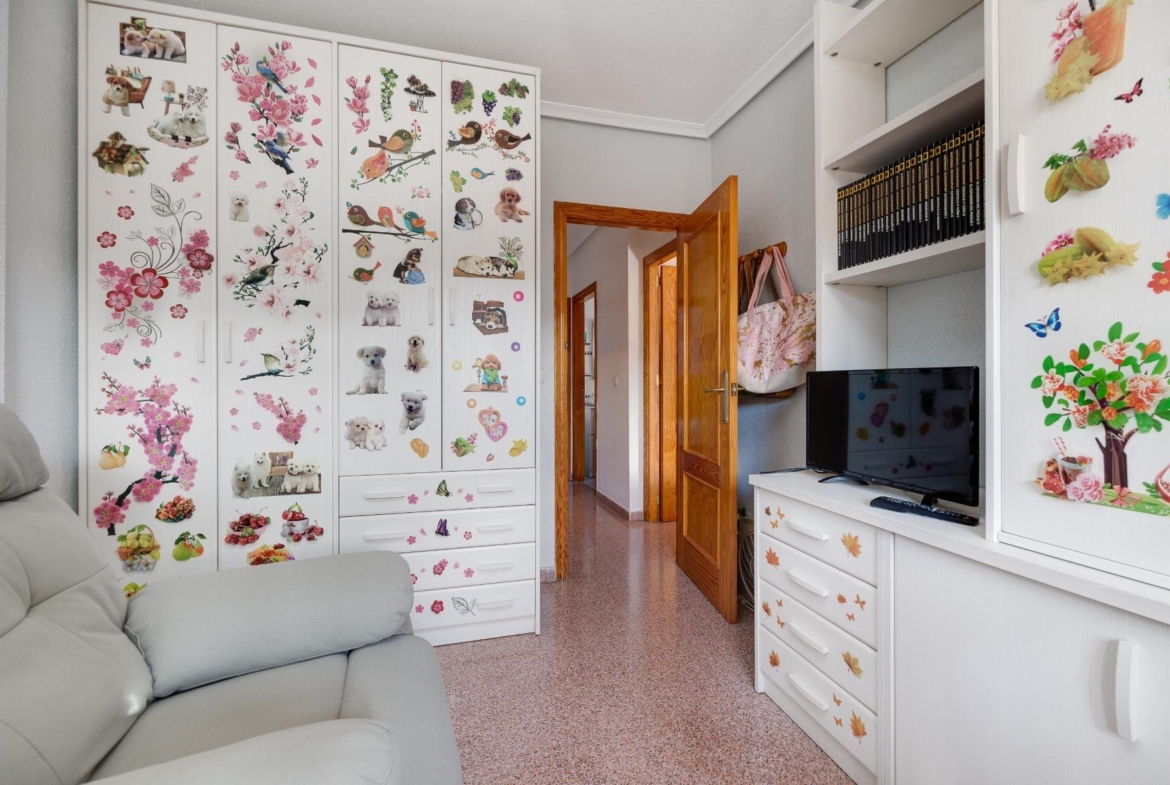 ÁTICO DE 2 HABITACIONES 2 BAÑOS Y AMPLIA TERRAZA