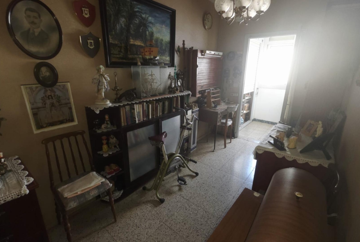 Magnifica vivienda en pleno centro de Alicante con ascensor y garaje, junto al Corte Inglés