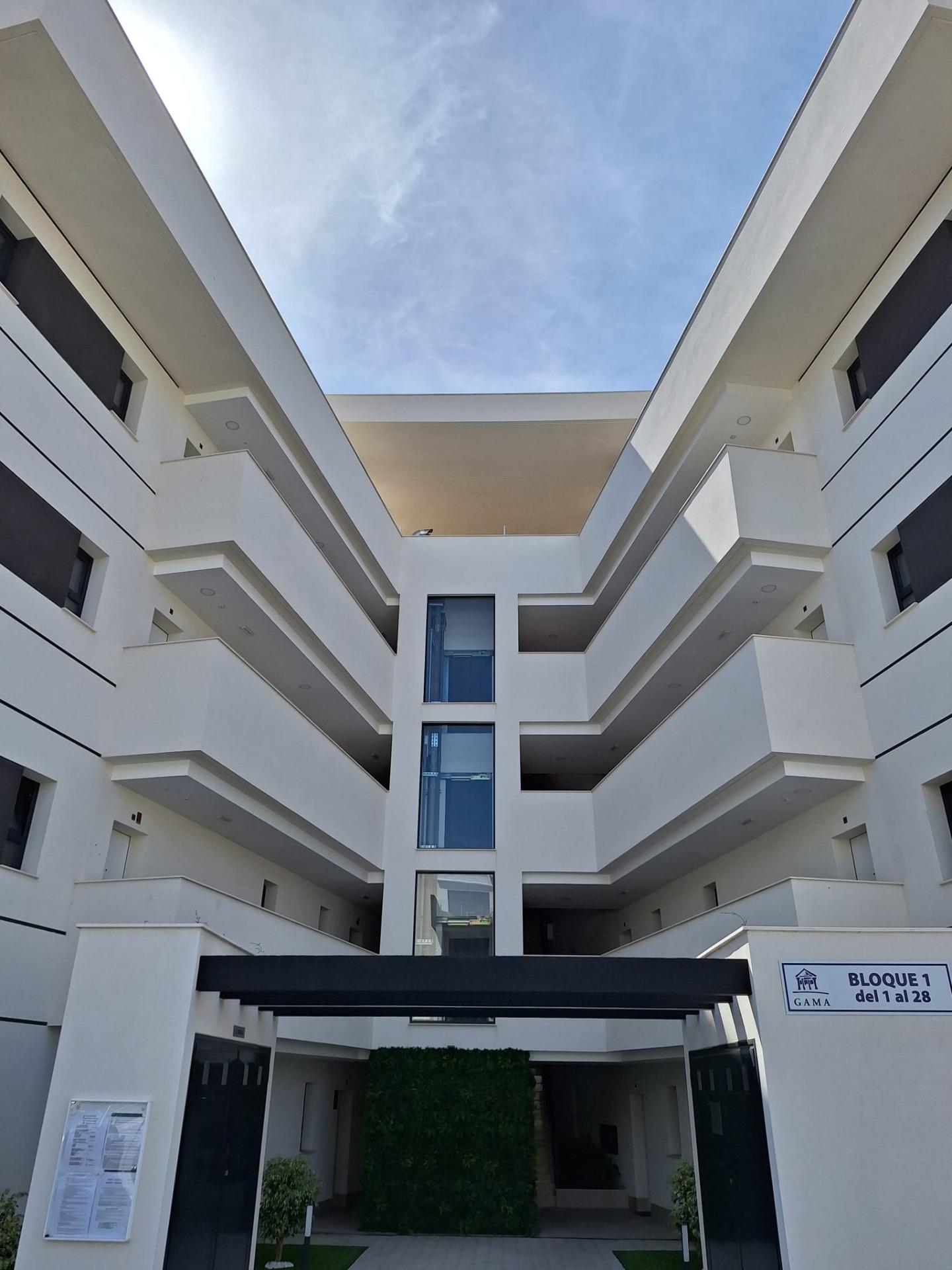 Nieuwbouw appartement in Villamartin met parkeerplaats en gemeenschappelijk zwembad