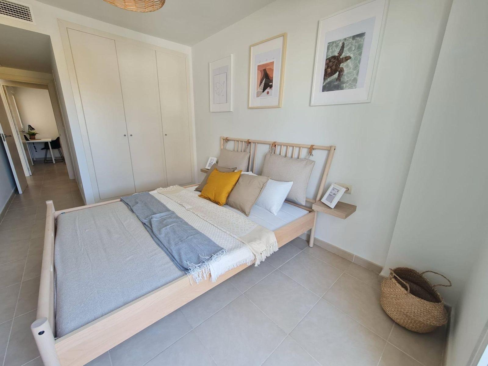 APATAMENTO CON PARKING+PISCINA EN ORIHUELA COSTA. 2 DORM. 2 BAÑOS. 85 M2.