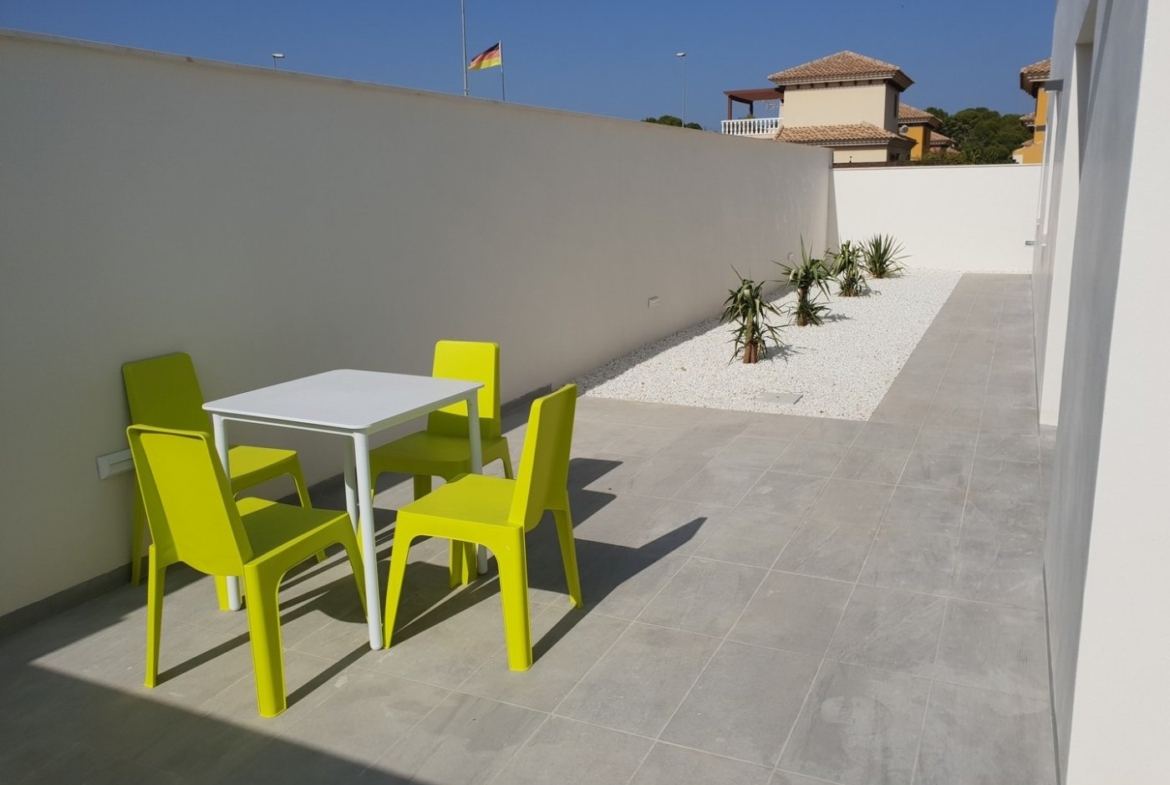 NEW BUILD VILLAS IN PINAR DE CAMPOVERDE