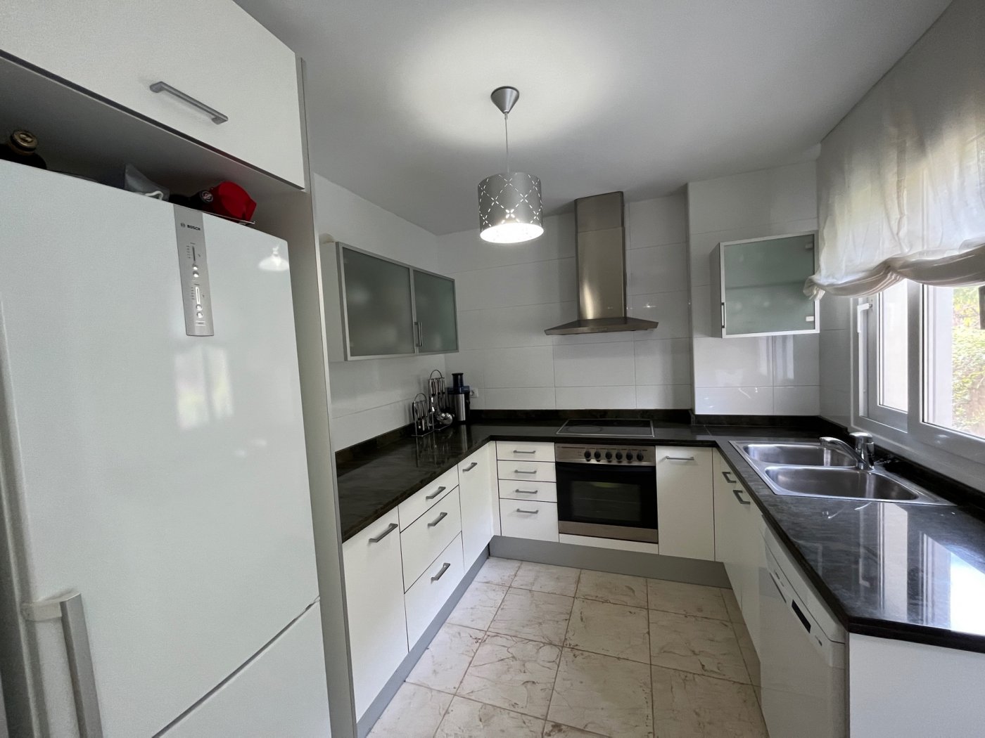 ALTEA HILLS EXCLUSIVE FLAT FOR SALE WITH SEA VIEWS