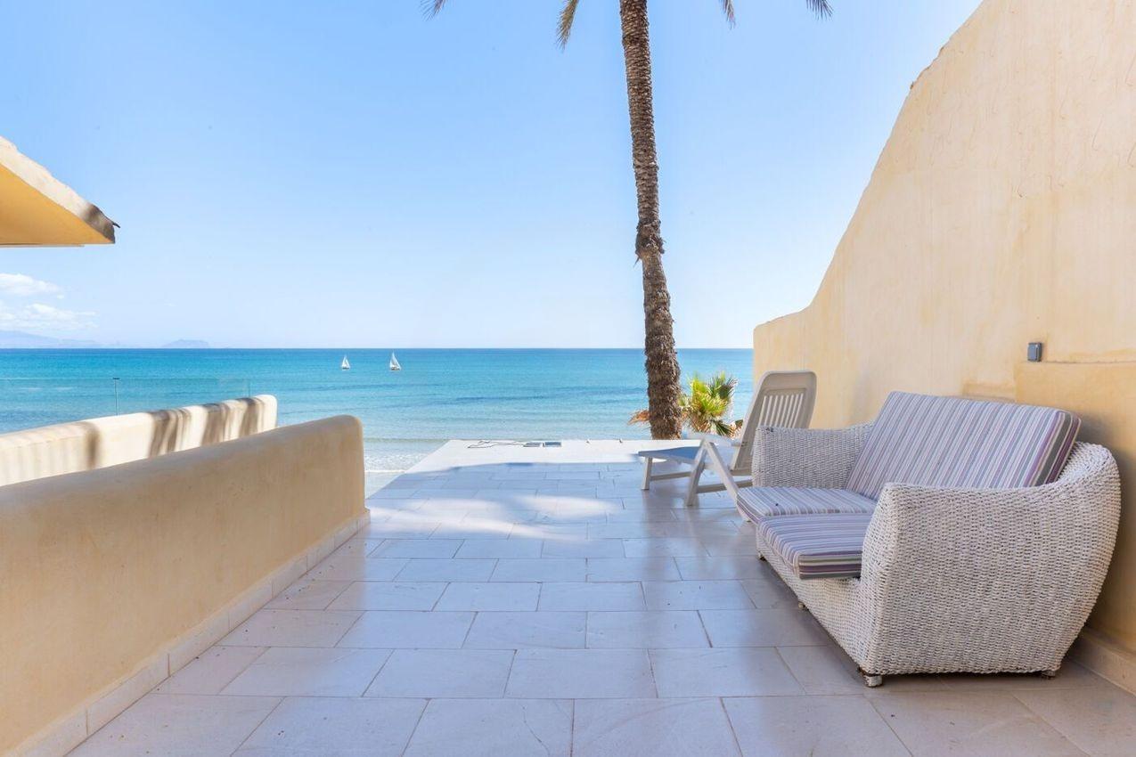 2-23-148 LUXURY VILLA OP HET ZAND IN CABO DE LAS HUERTAS