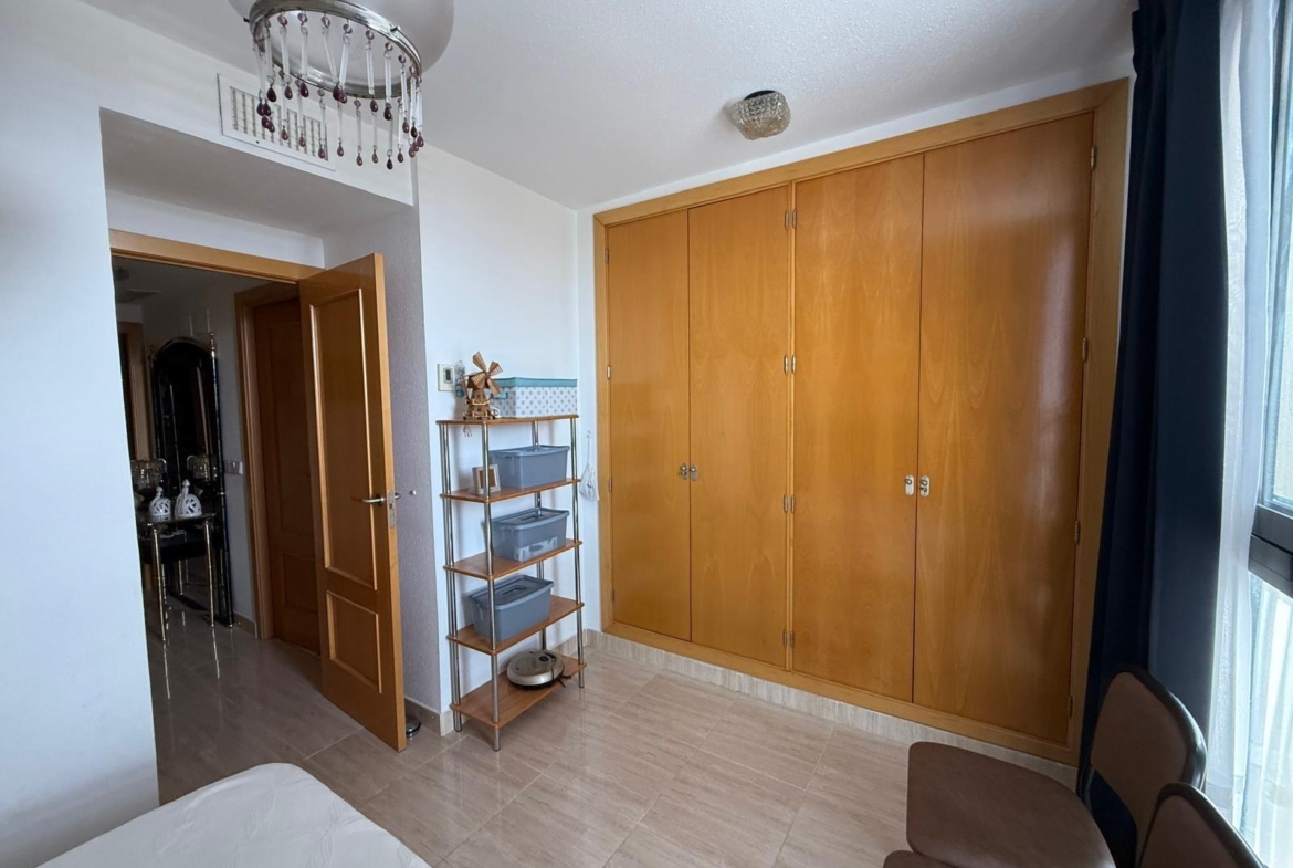 Ático Dúplex con Solárium Privado y Vistas a la Cala de Finestrat