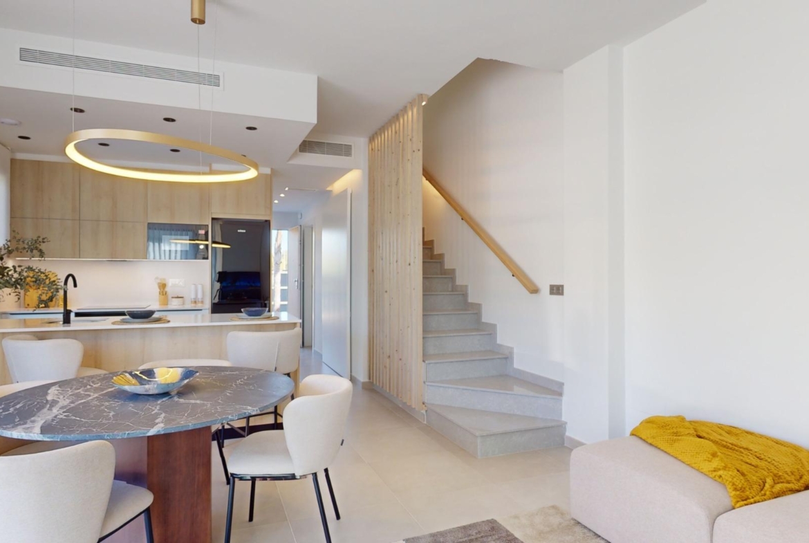 Detached modern villas placed in Roda Golf, Murcia
