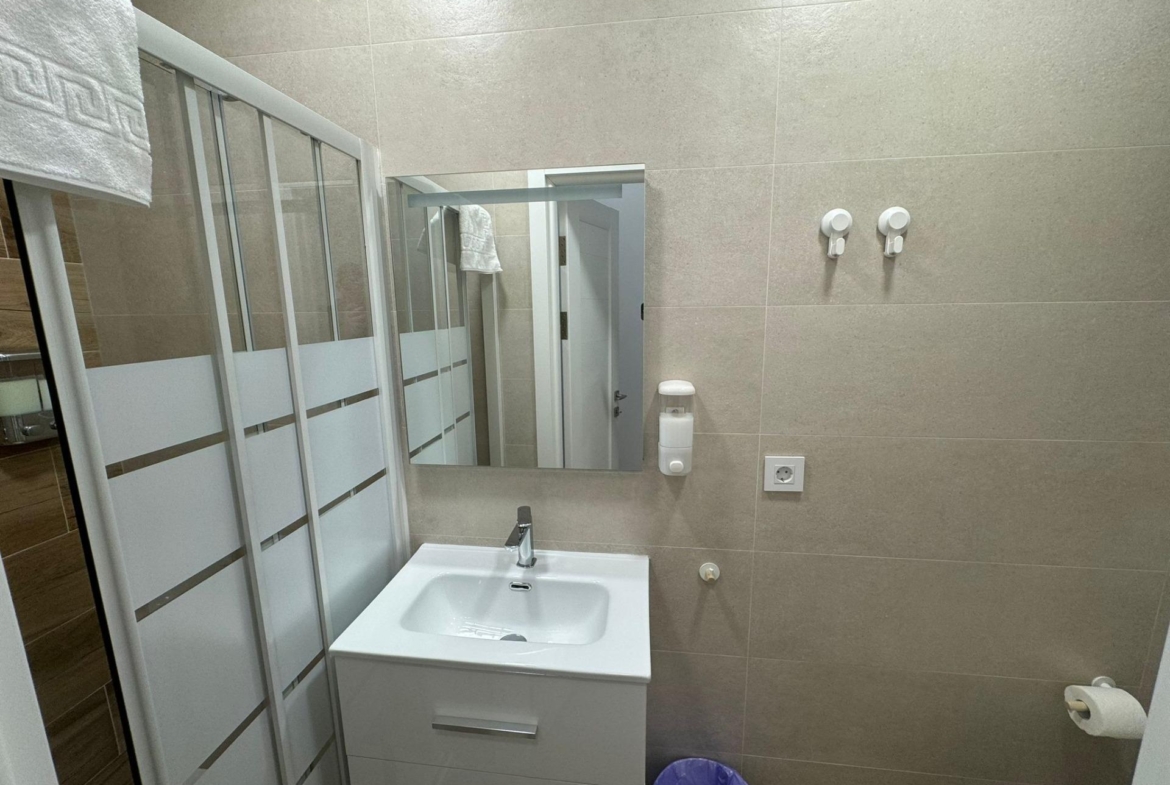 EDIFICIO EN VENTA EN ALICANTE CON LICENCIA TURISTICA – CAROLINAS BAJAS