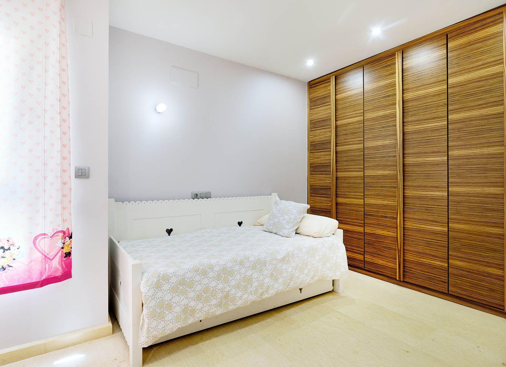 2-23-57 Luxury PENTHOUSE in the TORREVIEJA THEATER SQUARE