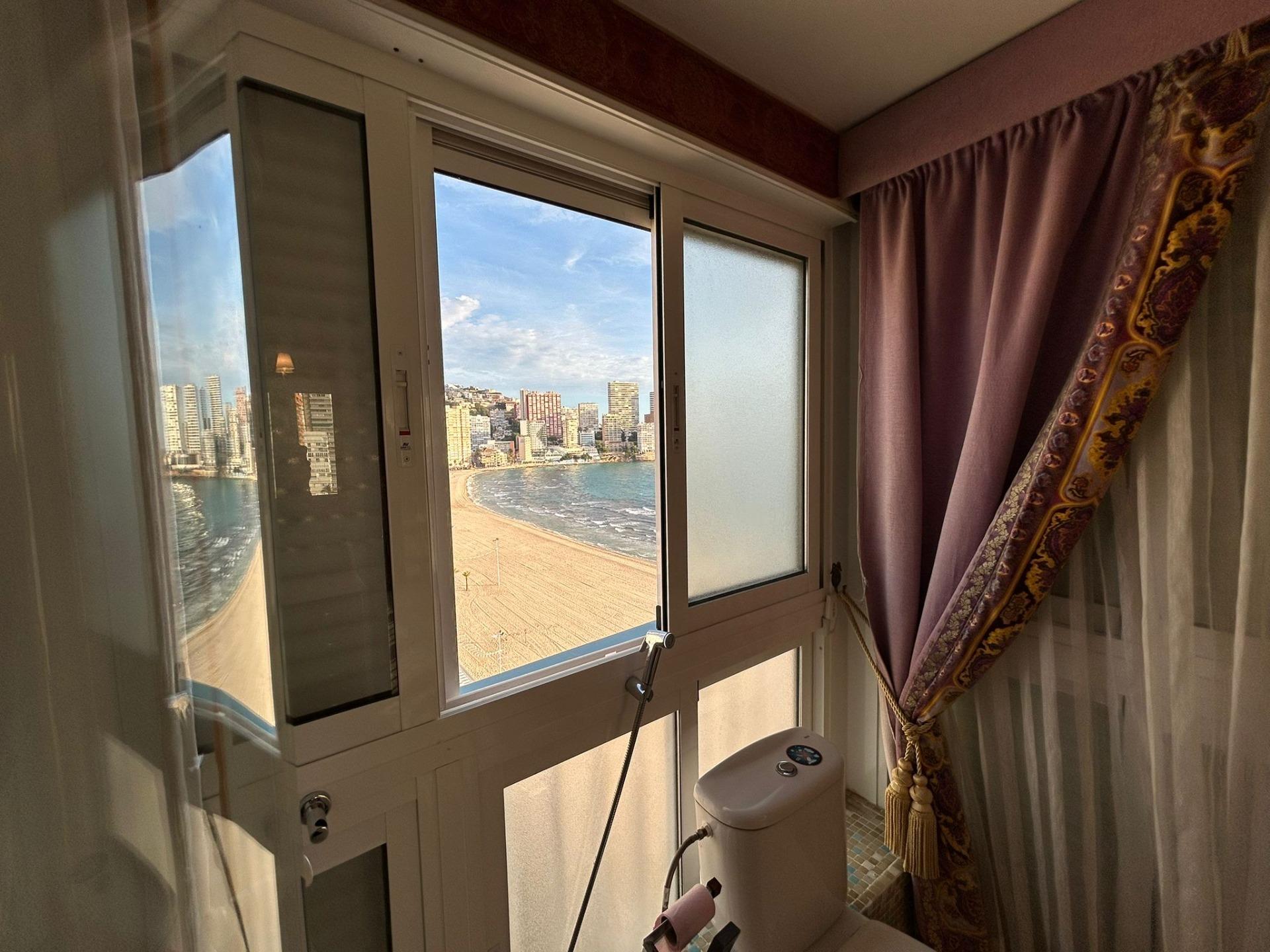 Droom appartement aan het strand van Levante Beach, Benidorm