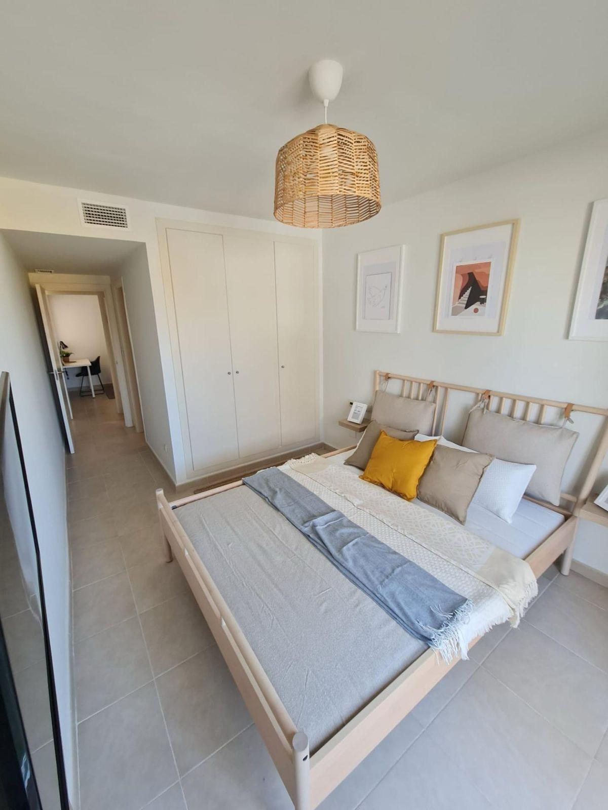 APATAMENTO CON PARKING+PISCINA EN ORIHUELA COSTA. 2 DORM. 2 BAÑOS. 85 M2.