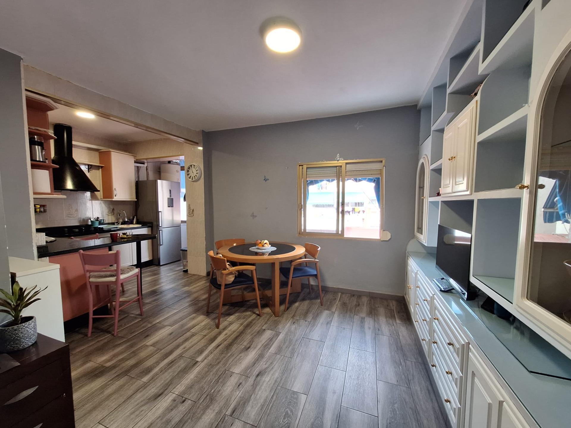 APPARTEMENT IN CAROLINAS ALTAS – BOULEVARD DEL PLA
