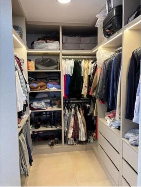 Exclusivo Chalet Pareado en Los Cisnes, Alicante: Confort y Modernidad