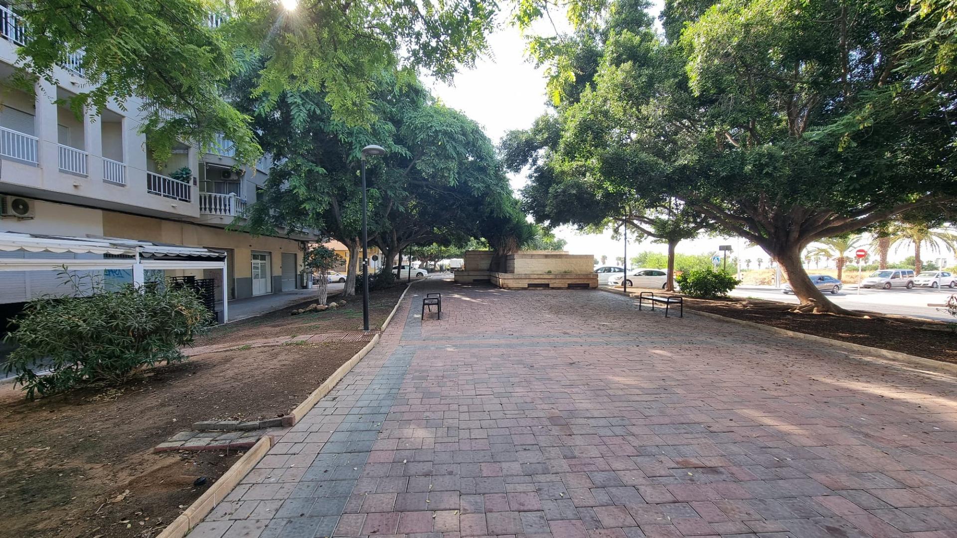 2-24-151 Apartamento semireformado a escasos metros de la playa !