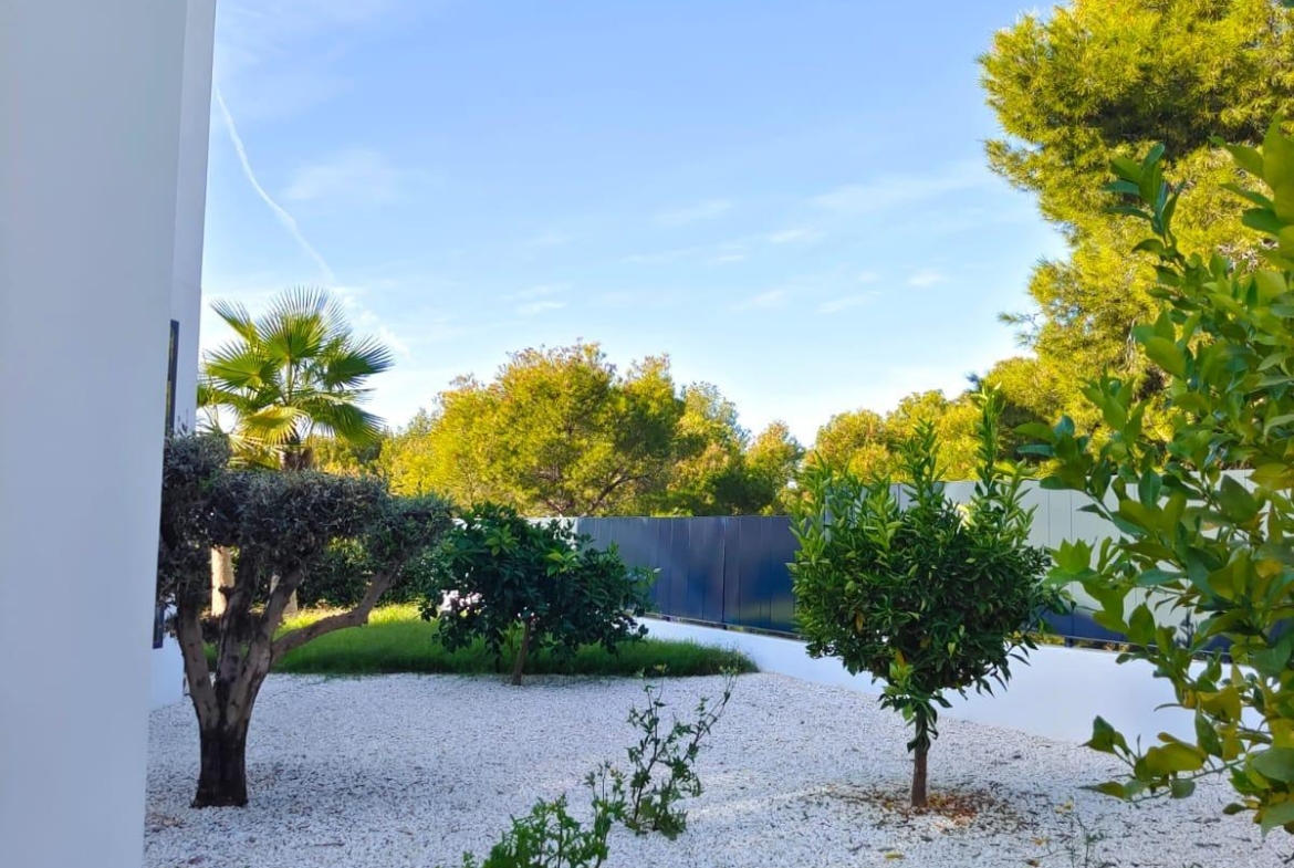 Design villa met uitzicht op zee