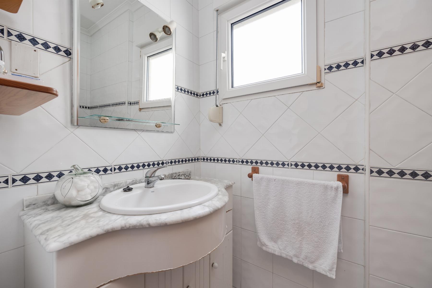 ÁTICO DE 2 HABITACIONES 2 BAÑOS Y AMPLIA TERRAZA