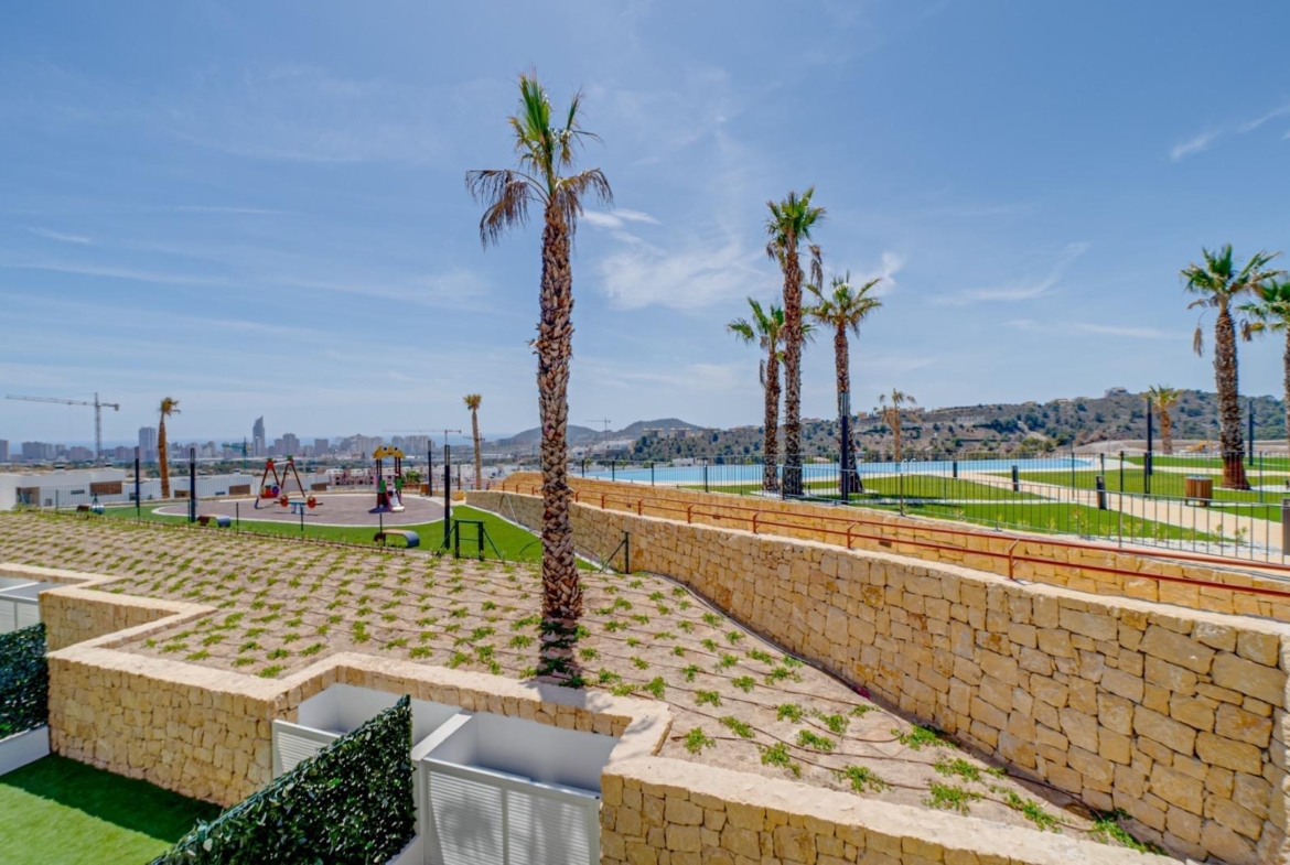 New spacious duplex in Finestrat.