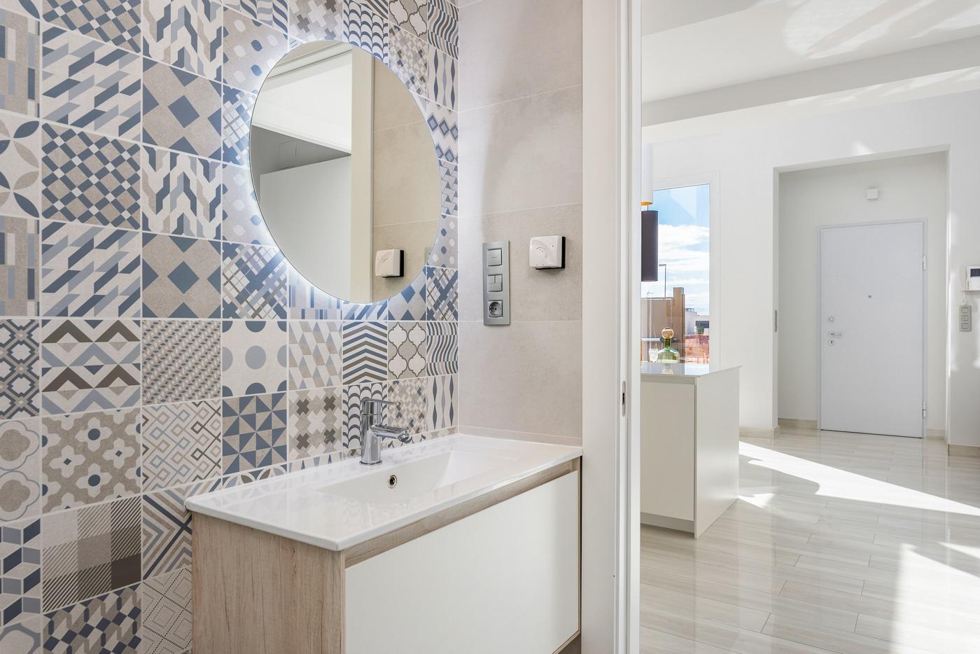 OBRA NUEVA EN LOS MONTESINOS. VILLAS DE LUJO. 3 DORM. 3 BAÑOS. PARCELA 200M2. PISCINA PROPIA.