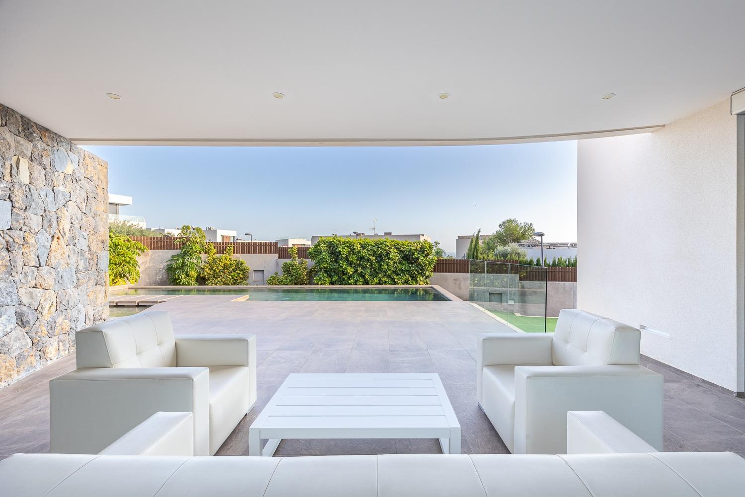 Stunning designer villa in Finestrat, where comfort meets contemporary elegance.