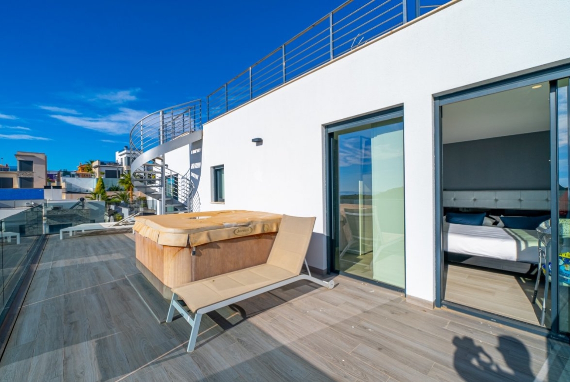 VILLA DE LUJO EN VENTA EN FINESTRAT – BALCON DE FINESTRAT