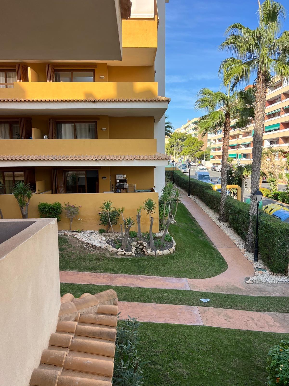 2-25-154 La Entrada ! Enorme apartamento en una de las mejores zonas de Costa Blanca !