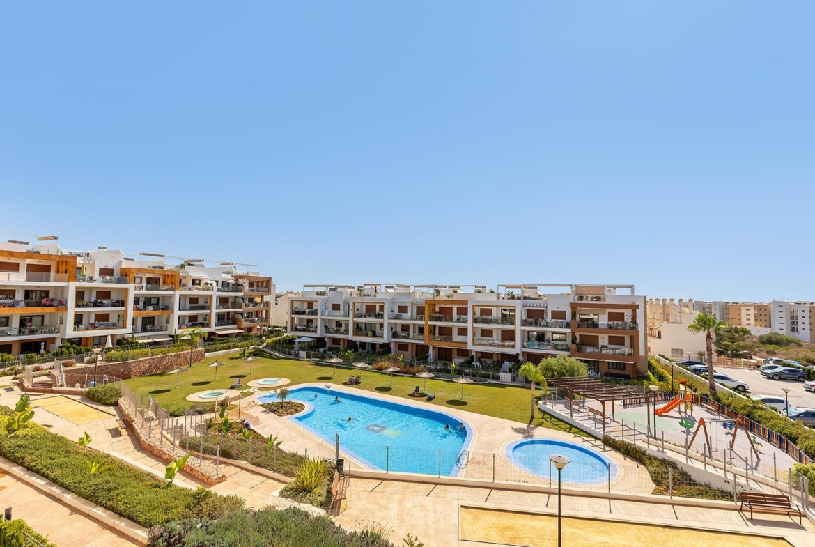 ESPECTACULAIR APPARTAMENTO CON LICENCIA TURISTICA. PISCINA.