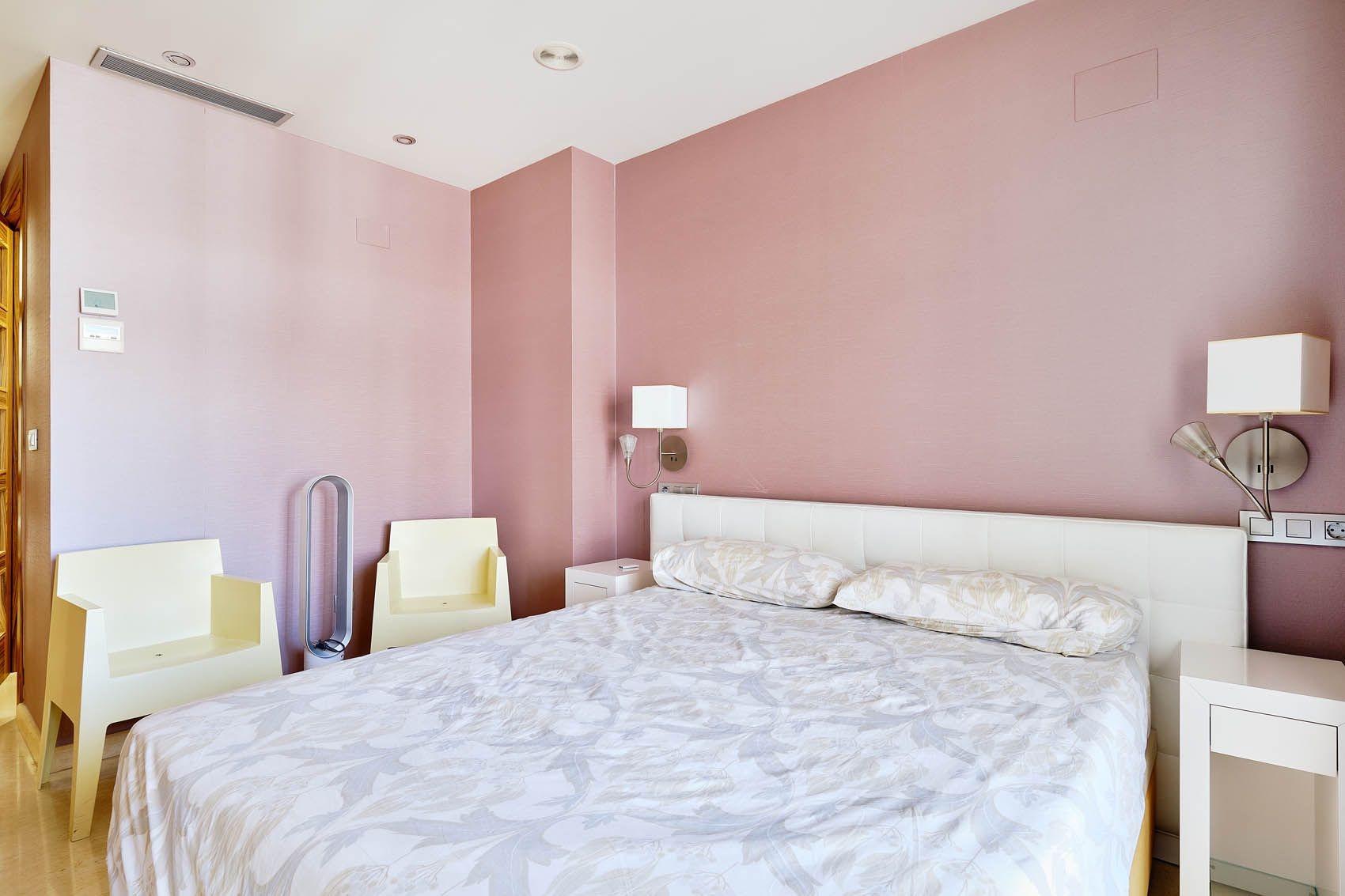 2-25-53 Luxury PENTHOUSE in the TORREVIEJA THEATER SQUARE