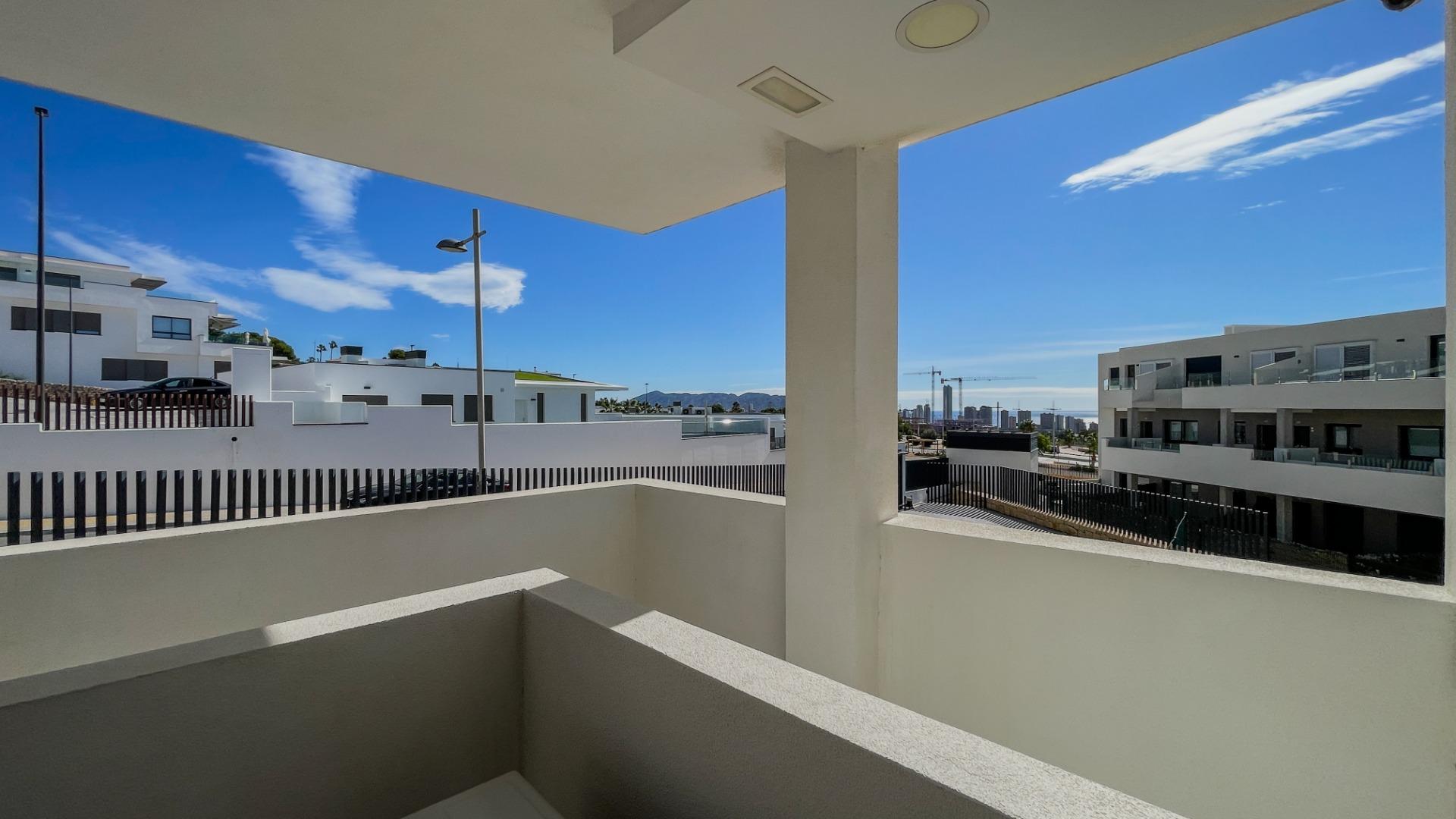 2-25-59 Moderne duplex met 5 slaapkamers in het exclusieve Campirroso complex, Finestrat