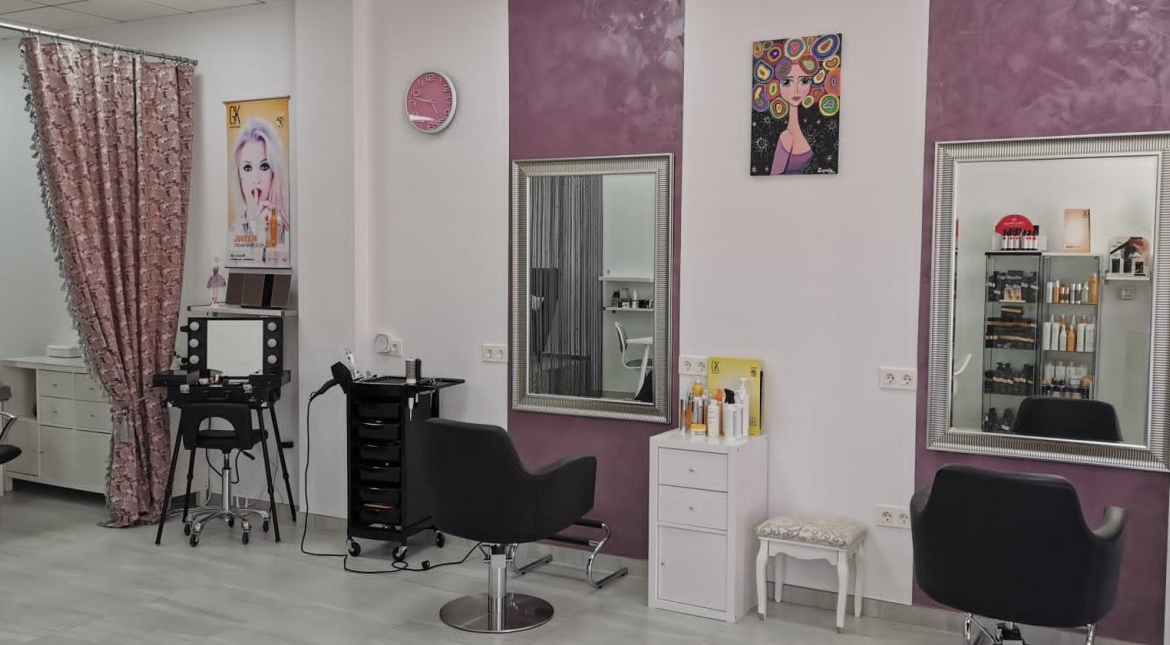 COMMERCIAL PREMISES IN LA ZENIA