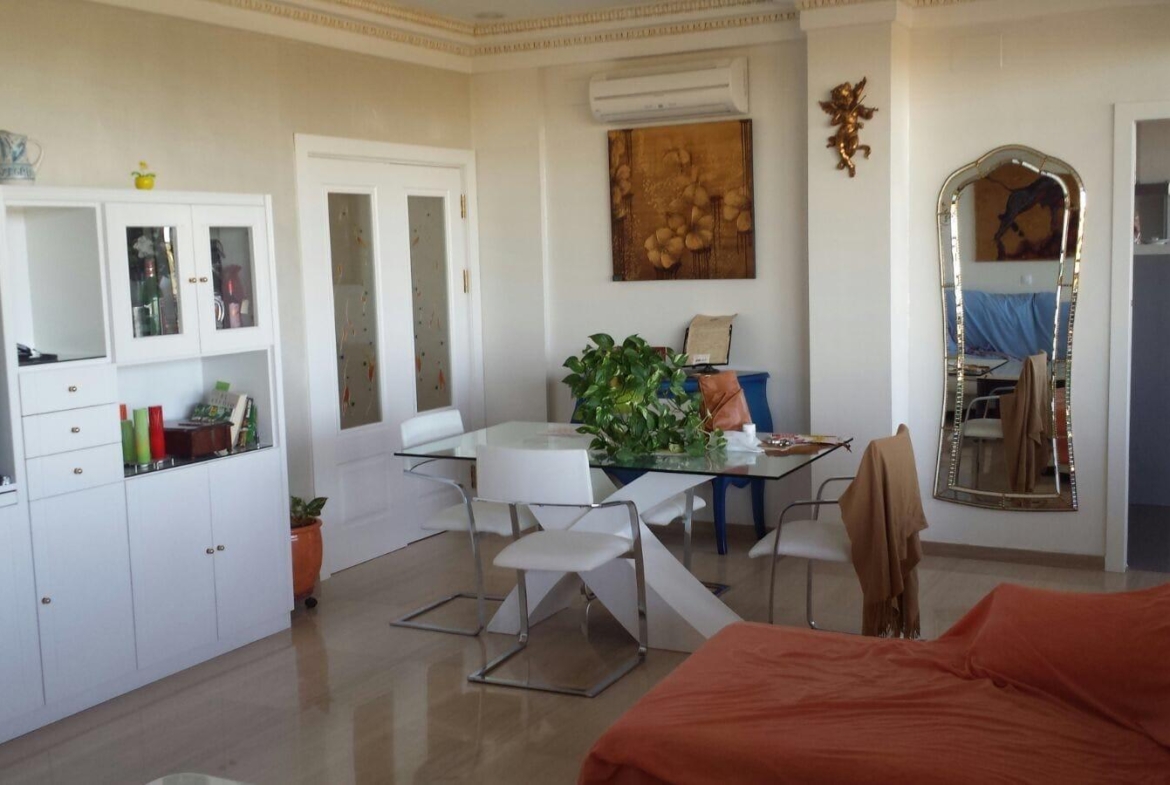 Villa de lujo en Picassent — Urbanización El Pinar 3