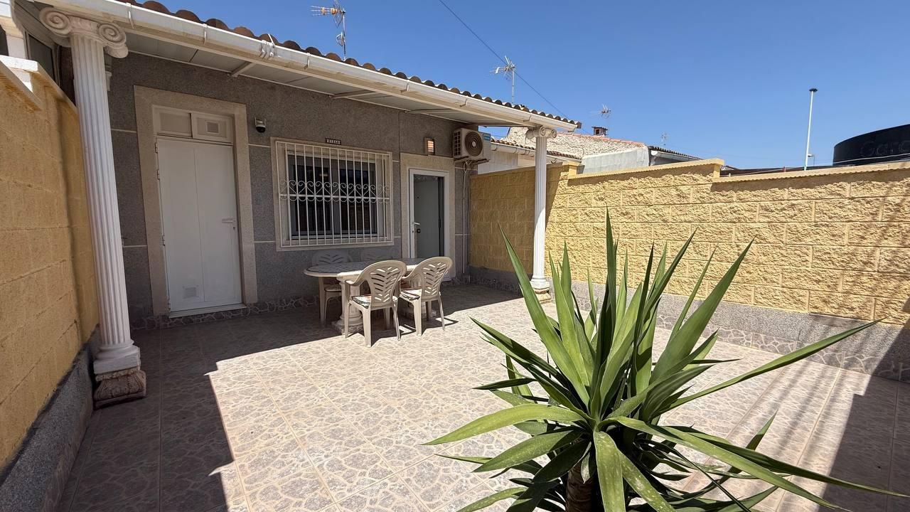 2-26-104 Bungalow with newly renovated, 2 bedrooms, 1 bathroom