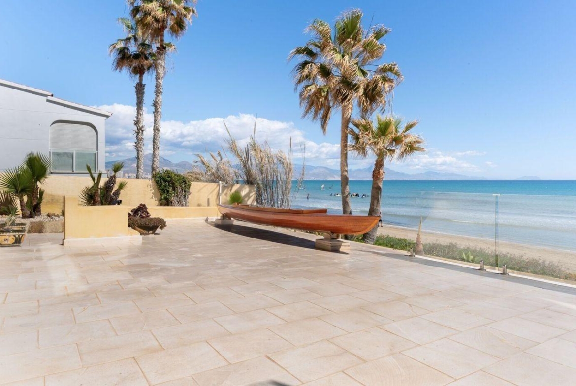 LUXURY VILLA OP HET ZAND IN CABO DE LAS HUERTAS