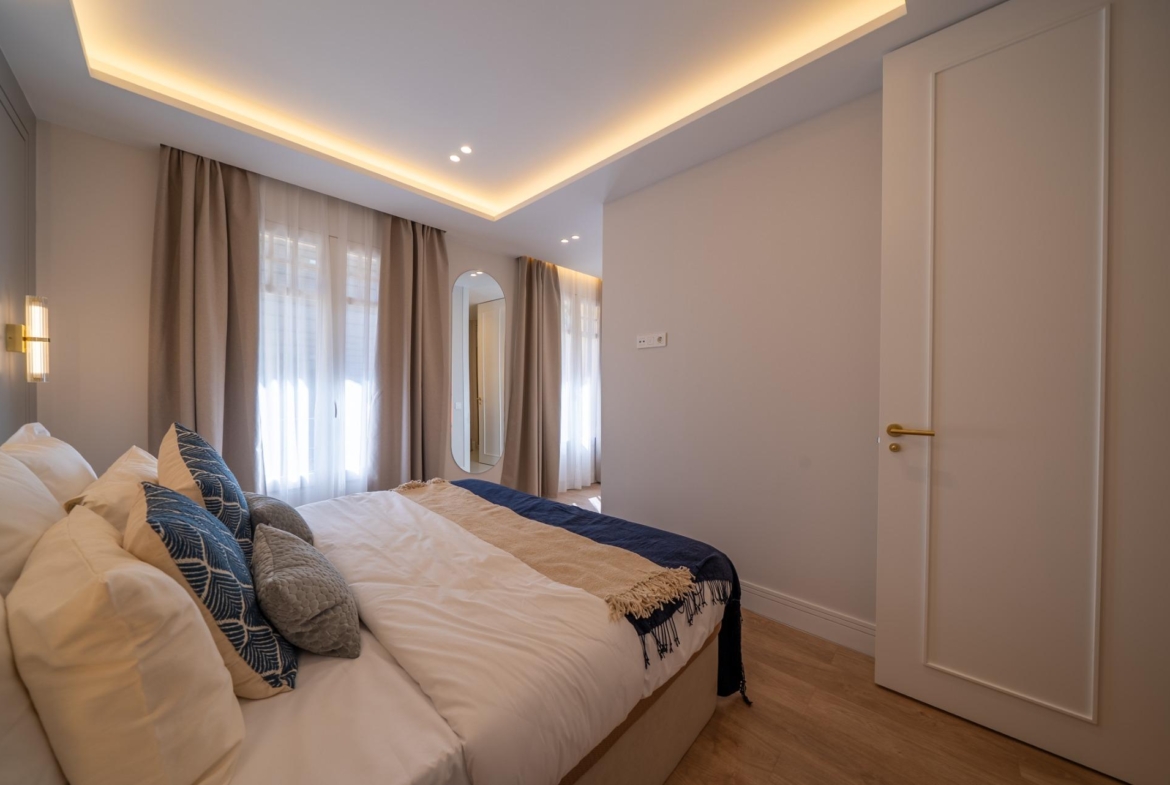 LUXURY APPARTMENT FOR SALE IN GOYA, SALAMANCA DISTRICT