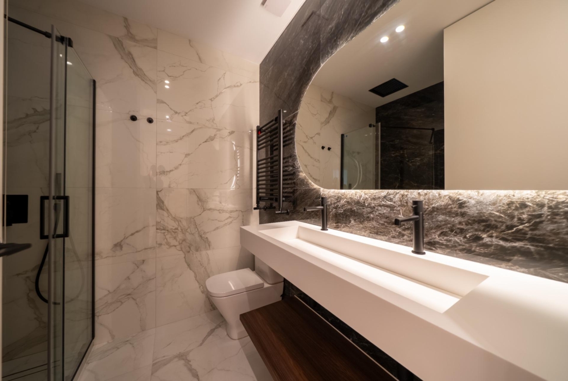 ELEGANT REFURBISHED APARTMENT IN RECOLETOS NEIGHBORHOOD, MADRID